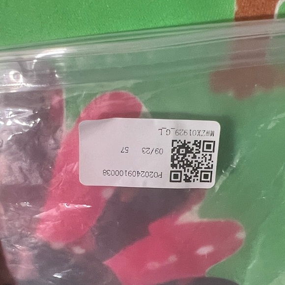 Boutique Green Sweatshirt with Pink Turkey Print large - Picture 5 of 6